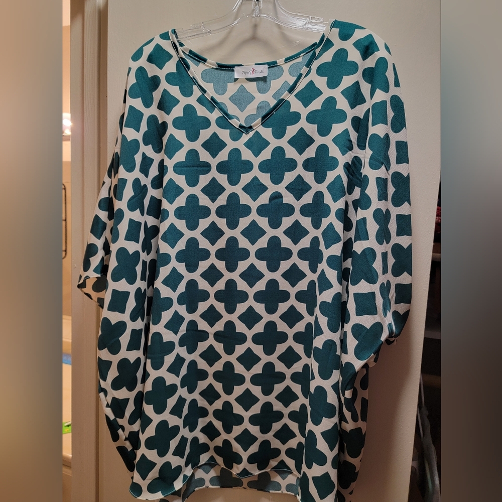 Perfectly Priscilla Enduring Love Oversized Blouse
